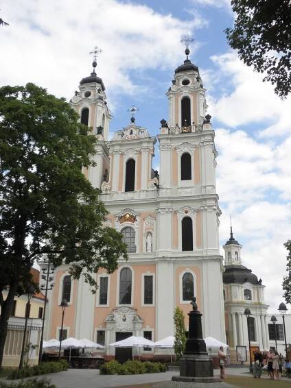 Litva: Vilnius, Trakai, Kaunas, NP Kurská Kosa, NP Neringa, Šiauliai, Smiltynė, Klaipėda, Křížový vrch – Terka Travel Blog