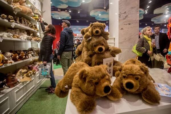 Známé hračkářství Hamleys v Praze končí. Místo něj vznikne zábavní centrum