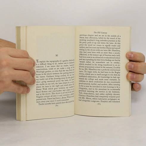 The Old Century - Siegfried Sassoon - knihobot.cz