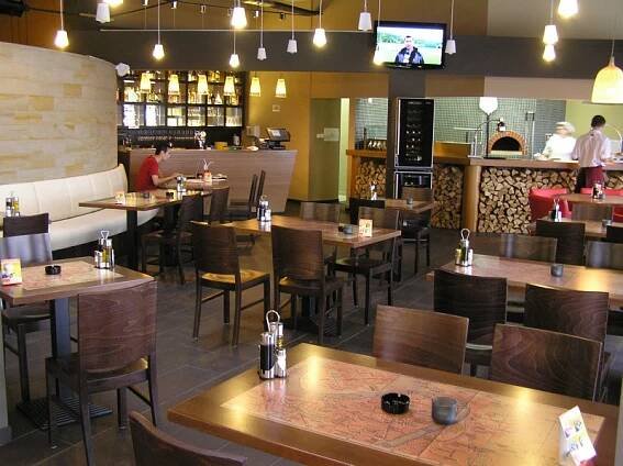 Restaurace - fotogalerie - ATYPICKÉ-INTERIÉRY.CZ