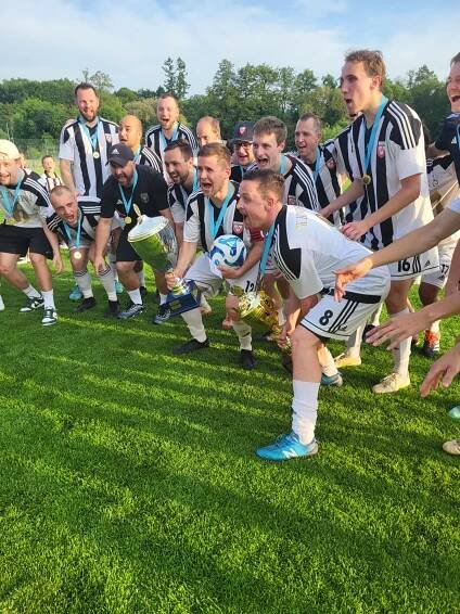 Kováci dokonali ve Světlé nevídaný historický double – FK Kovofiniš Ledeč n. S. – FC Chotěboř A 3:2 (2:1) – Fotbalový klub