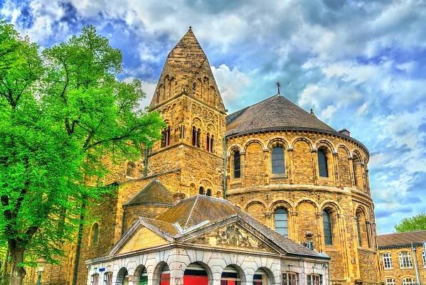  Basilica of Our Lady in Maastricht, Limburg, the Netherlands 