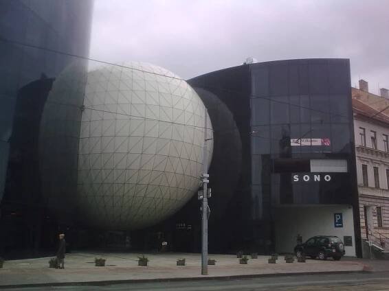 SONO centrum Brno - Dům, budova