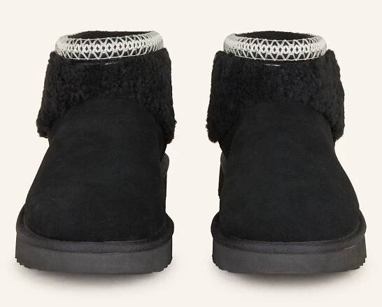 UGG Boty CLASSIC ULTRA MINI: ČERNÁ