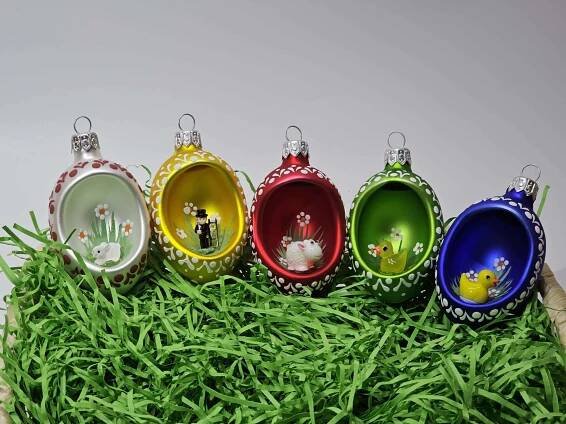 Velikonoční vajíčko 7,5 cm s profukem a figurkou