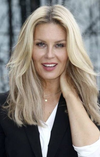 Simona Krainová 