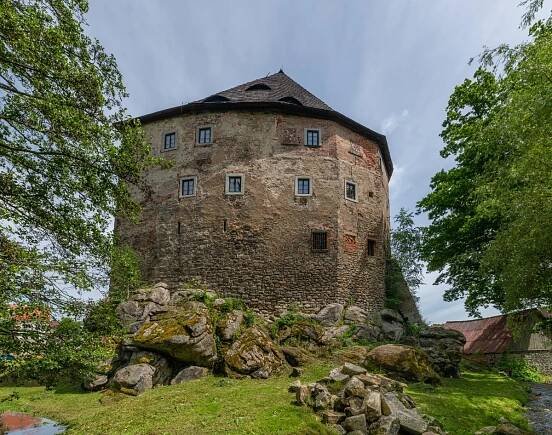 Hrad Vildštejn ve Skalné