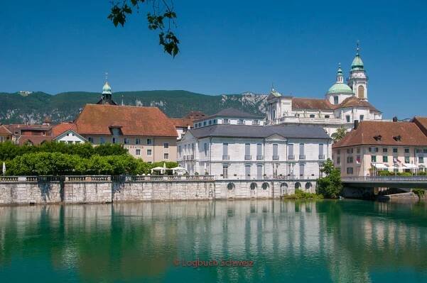 Solothurn an der Aare mit geschlossener Altstadt › Logbuch Schweiz Reise