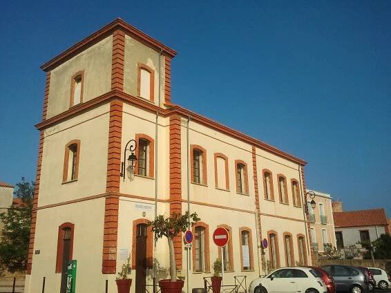 Soubor:Canet-en-Roussillon - Médiathèque.jpg