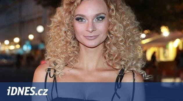 Prsa mám přírodní a ráda se jimi pochlubím, říká Barbora Mottlová - iDNES.cz