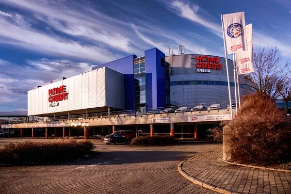 HOME CREDIT ARENA - Živéfirmy.cz