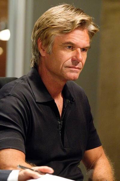 Franklin a Bash - Bro-Bono (S01E04) (2011)