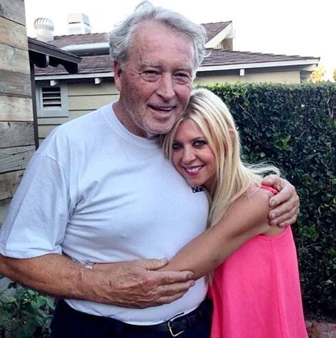 Tara Reid Reveals Her Father Has Died in Heartbroken Post: 'He Was My Entire World'