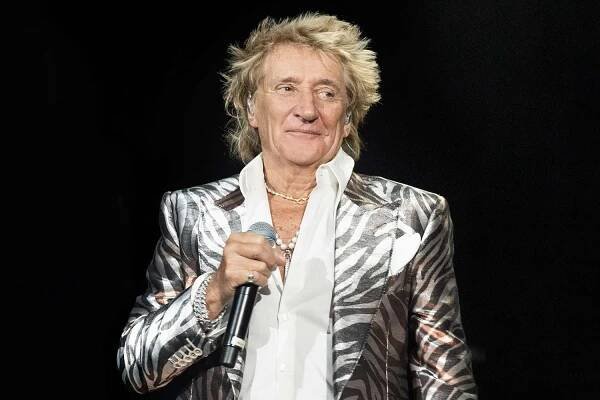 Rod Stewart and Billy Joel perform at Huntington Bank Field