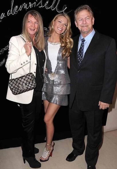 Blake Lively, her mother Elaine Lively and her father Ernie Lively attend the CHANEL dinner hosted in her honor during Paris Fashion Week 2011