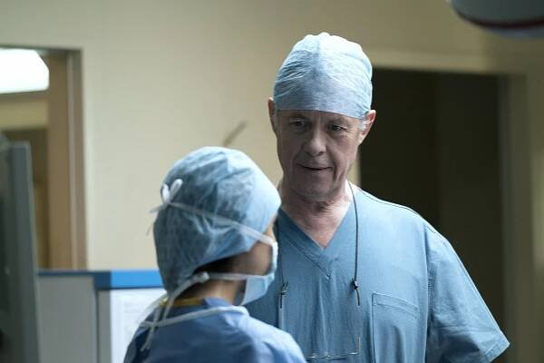 Tohle bude bolet - Epizoda 2 - Z filmu - Alex Jennings