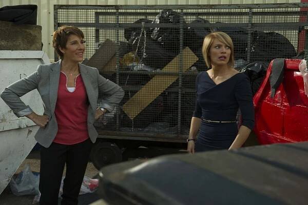 Epizody - Epizoda 8 - Z filmu - Tamsin Greig, Kathleen Rose Perkins