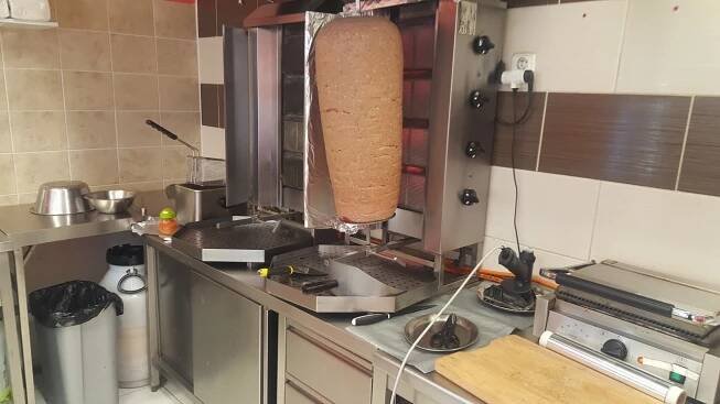 Kebab House Mimoň - Rychlé jídlo za dobré peníze v centru města Mimoně