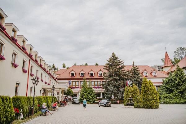 Léčebný dům Mier - Termální lázně Bojnice | Lázně Travel