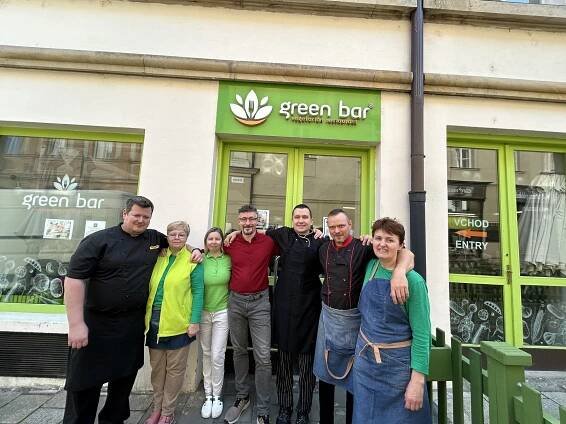 Green Bar je olomouckou hitovkou už 16 let. Co je za úspěchem obědů bez masa?