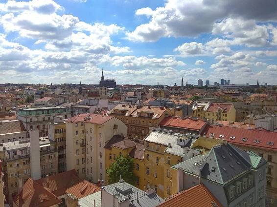 Turisté míří do výšin. Pražské věže přilákaly téměř 400 tisíc návštěvníků