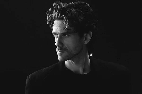Aaron Tveit puts his spin on hit song 'One Night in Bangkok' in 'Chess' revival first listen