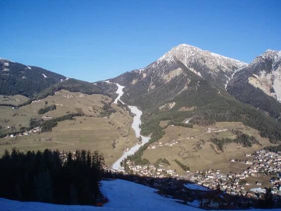 Zasněžování sjezdovek funguje skvělě, Kronplatz, Itálie