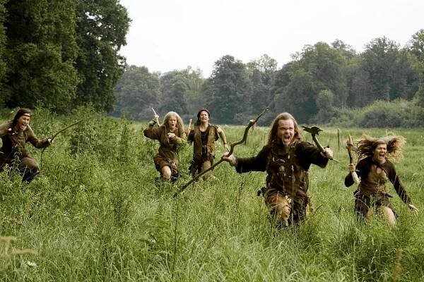 Die Steintaler - von wegen Homo sapiens - Harte Kerle, weiche Herzen - Z filmu - Maya Henselek, Ulli Maier, Michael Dangl, Cornelius Obonya, Carmen Gratl