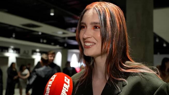 Snad její maminka nebude v šoku: Dominika Hašková si poprvé obarvila vlasy a to rovnou na oranžovo!