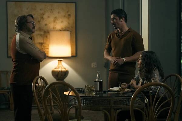 Griselda - Střední management - Z filmu - Christian Tappan, Alberto Guerra, Sofía Vergara