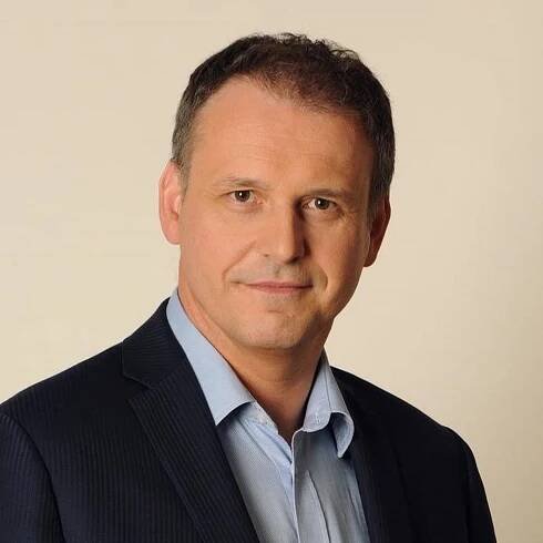 Právník Holásek kandiduje do Senátu, podpoří ho hned trojice stran