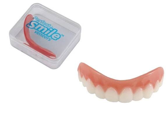 Perfect Smile Veneers dočasná snímatelná zubní protéza silikónová DS1701