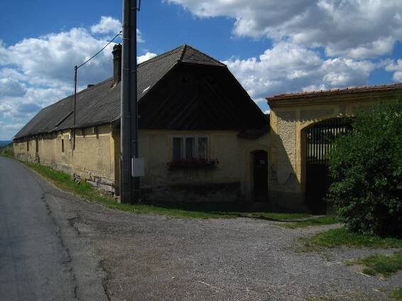 Soubor:Lážovice - čp. 10 (1).JPG