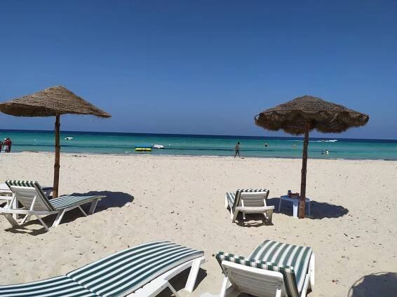 Fotogalerie: Djerba srpen 2020 hotel Holiday Beach resort, uživatele DanaDianaNoymi - Cestolino.cz
