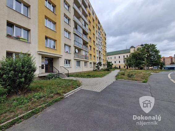 Podnájem pěkného bytu 1+1 se sklepem a komorou, 37 m2, v Plzni - Skvrňany | Reality.iDNES.cz 