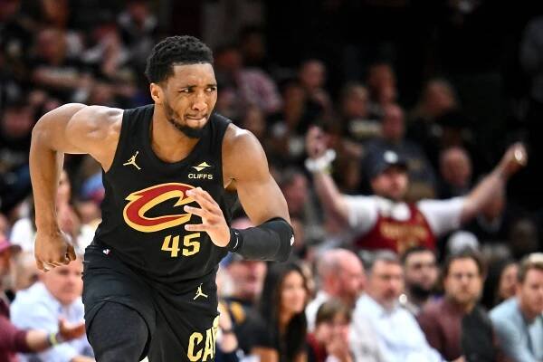 The reason for the Cavs playoff exit is clear. They're not tough enough