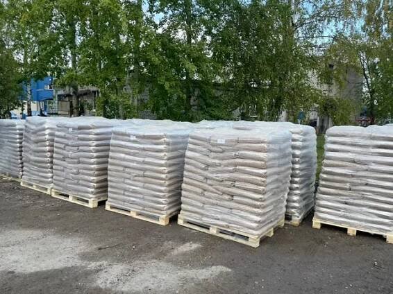 Prodej pelet - Stavební stroje Jičín