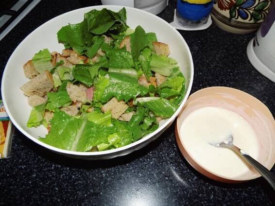 Jak připravit salát Caesar | recept | jaktak.cz