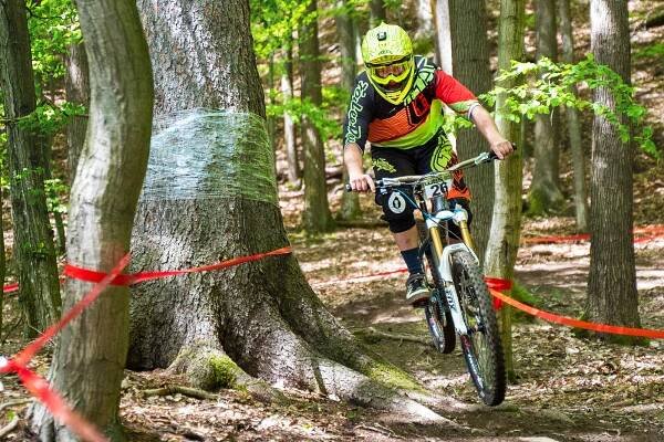 Report oficiální: Peveko bikerally Slopné ovládl Novosád | DoleKOP.COM