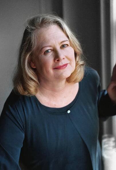 Shirley Knight, Tony- and Emmy-Winning Actress, Dies at 83