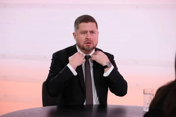 Guvernér ČNB Michl ostře v Hráčích: Superlevné hypotéky už nebudou!