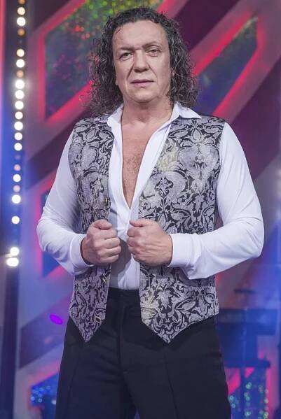 Komik Richard Genzer má stejně jako Ben Cristovao pohyb v krvi.