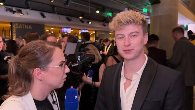 Adam Mišík bydlí se sexy osmnáctkou: Dřív jsem žil divoce, s ní budu navždy