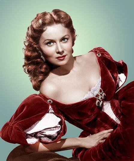 The Women in Red: The Evolution of a Pirate Trope « Swordplay & Swashbucklers