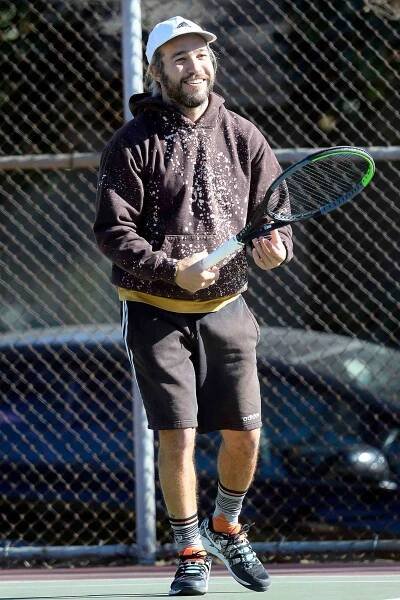 Pete Wentz plays tennis in Hollywood during new Covid lockdown order in L.A.