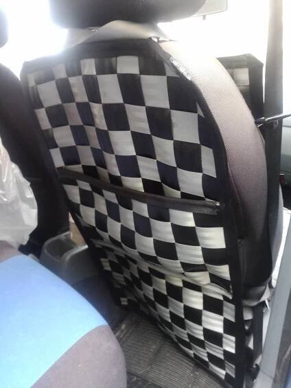Ochrana autosedačky z bezpečnostních pásů