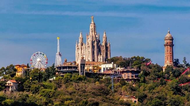 Kdo neviděl Tibidabo, v Barceloně nikdy nebyl. Je totiž nepřehlédnutelné