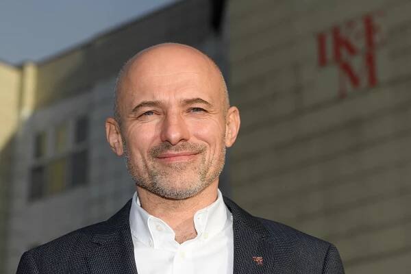 Šéf IKEM Stiborek rezignoval. Podle médií byl zapojený do byznysu s půjčkami s vysokým úrokem