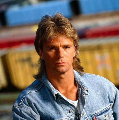 Richard Dean Anderson Website - Photo Gallery - MacGyver