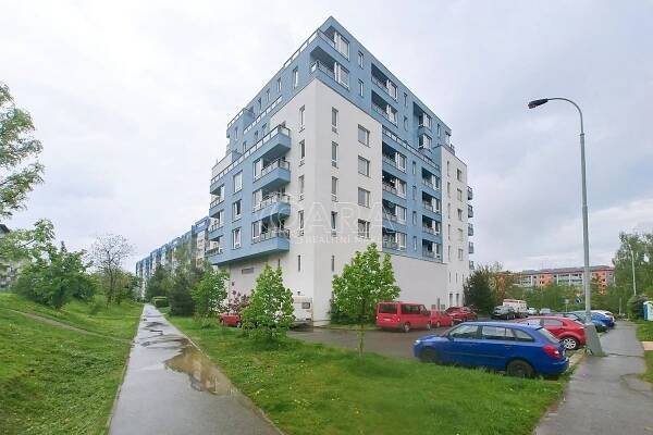 Pronájem zař. bytu 2+kk/B, 68 m2, Praha 10 - Hostivař, garážové stání, sklep – QARA
